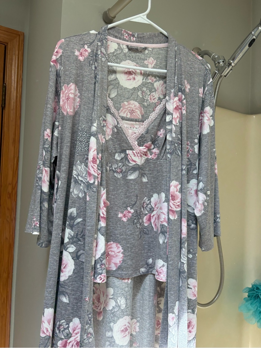 Laura Ashley Gray Floral Lace-Trim Robe & Nightshirt Set